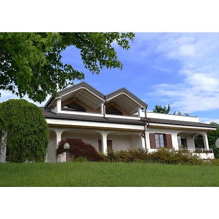 B&B Villa Monterosa con Piscina Castronno Exterior foto