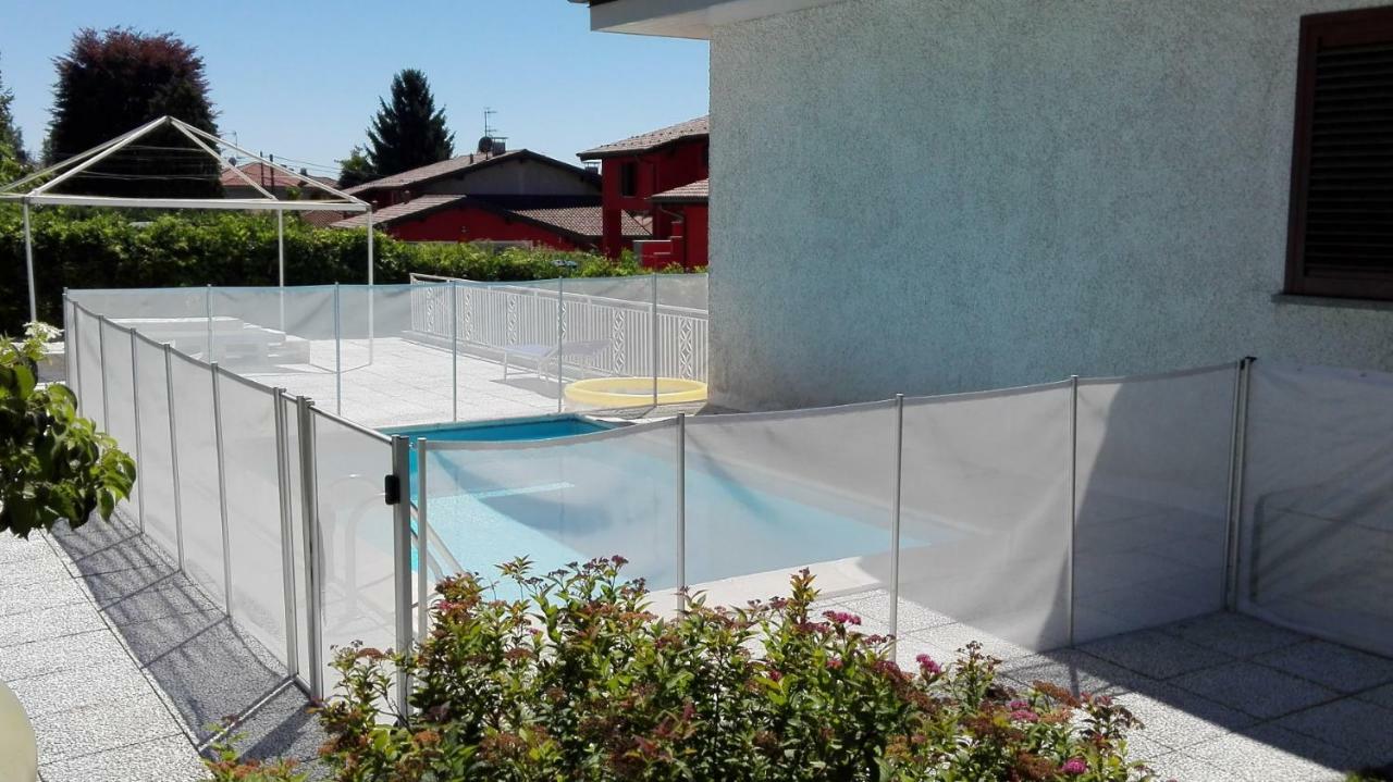 B&B Villa Monterosa con Piscina Castronno Exterior foto